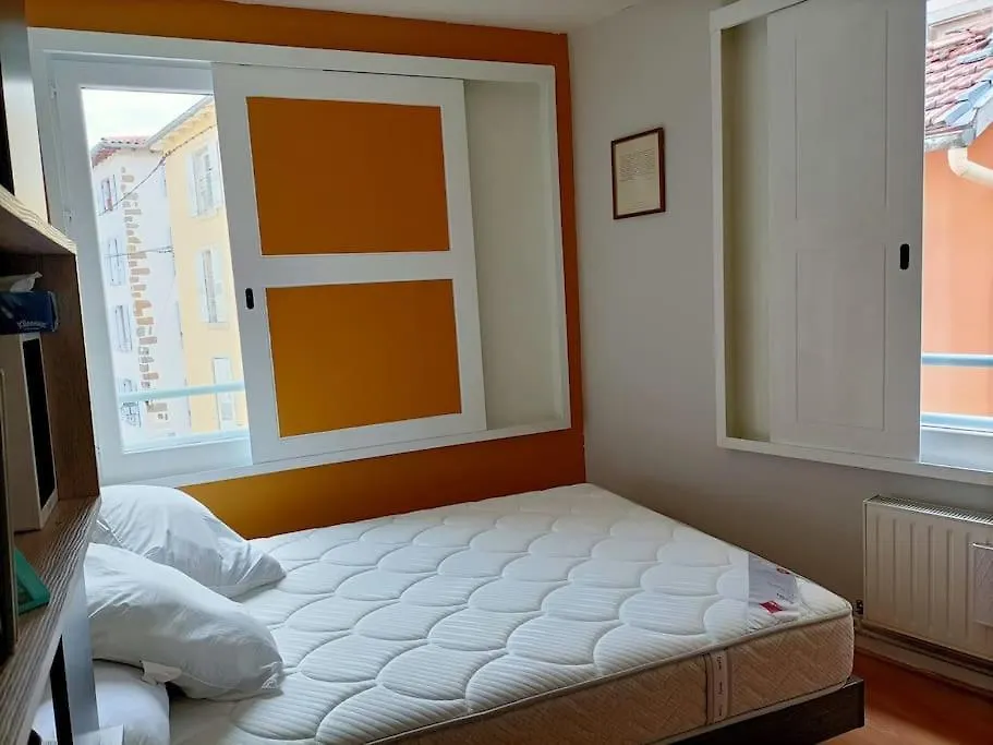 아파트 Agreable Maison Dans Le Centre Historique Le Puy-en-Velay 프랑스